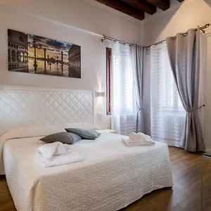 Pensión Ca' Giusta **