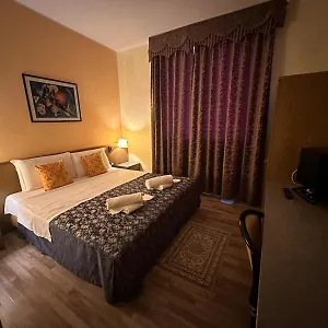 3* Hotel Raffaello Venice