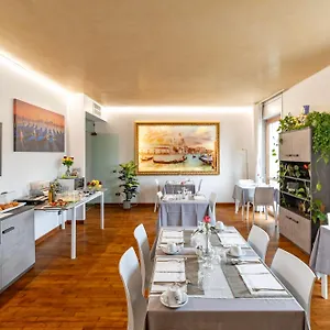 Venice Friends Bed & Breakfast Mestre